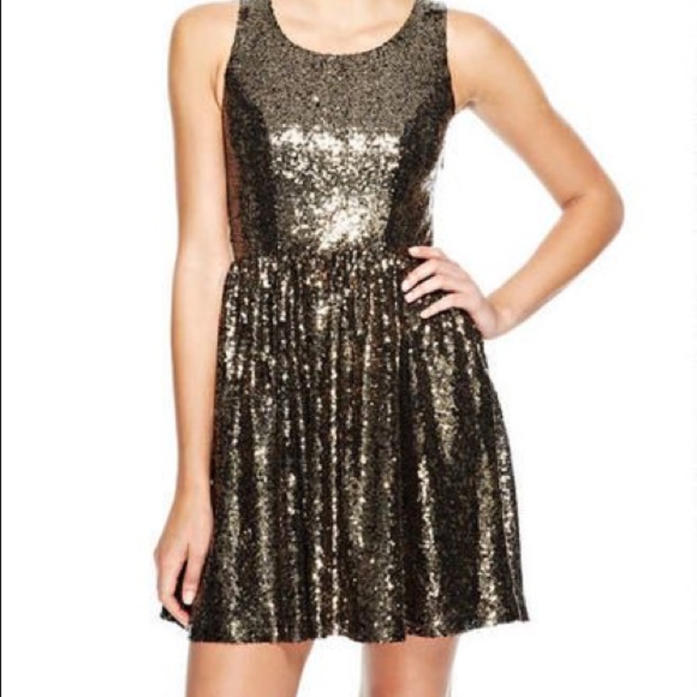 Delia’s all over sequin bow-back party dress